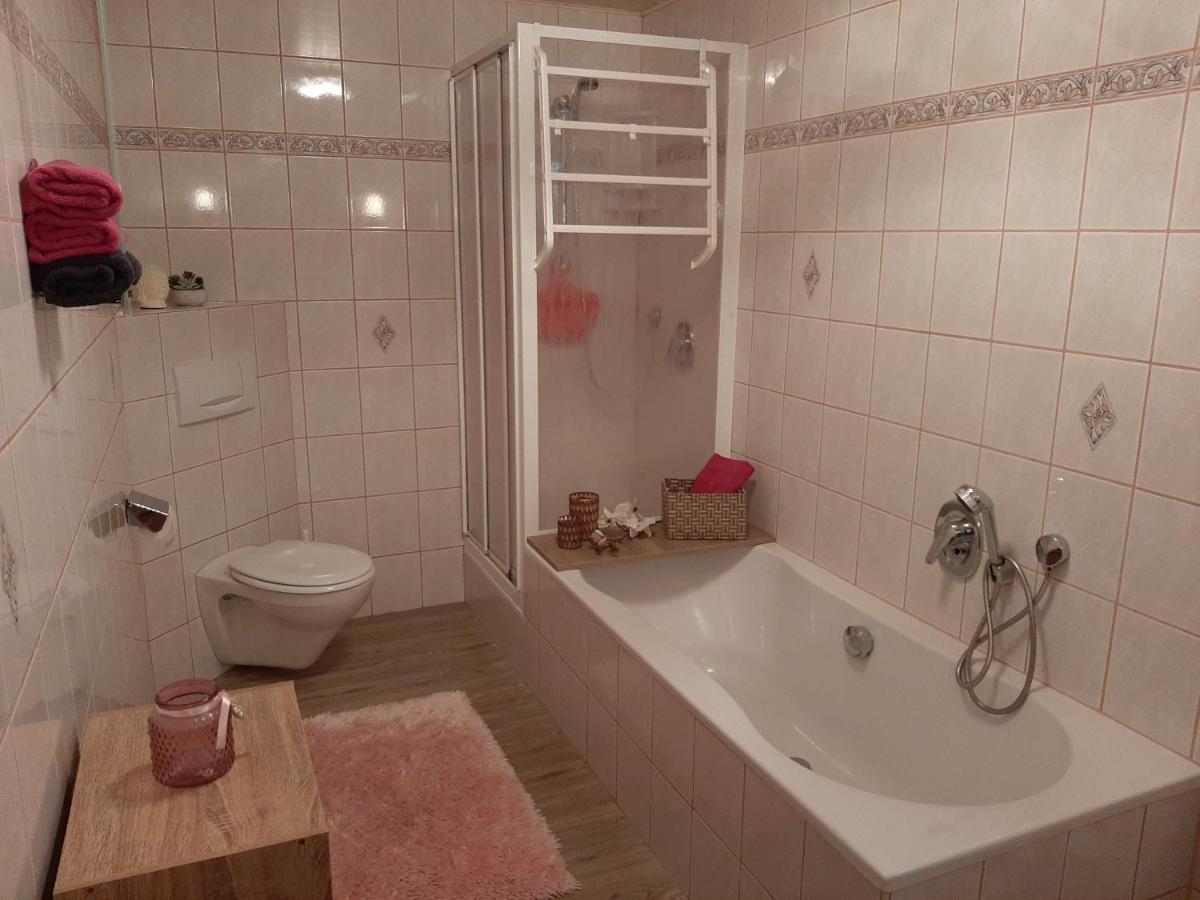 Ferienwohnung Butterfly Lam Buitenkant foto